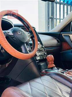 انفنتي QX70